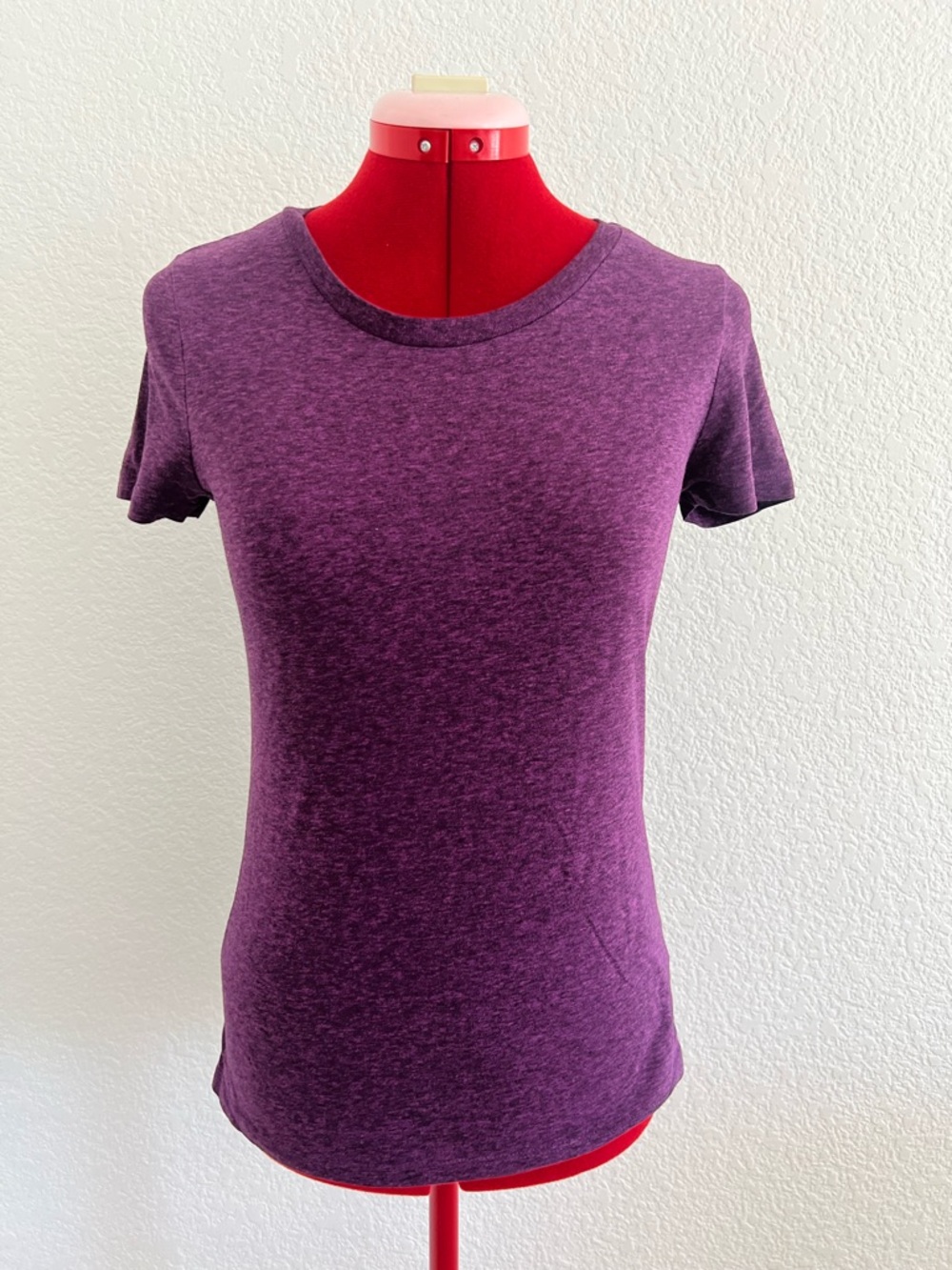 Mossimo Supply Co. Purple Short Sleeve Tee Small